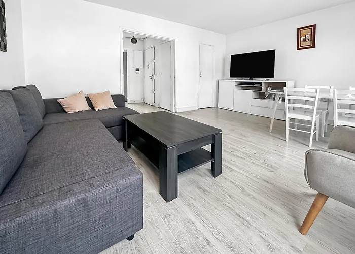 Appartement Spacieux A La Garenne-Colombes