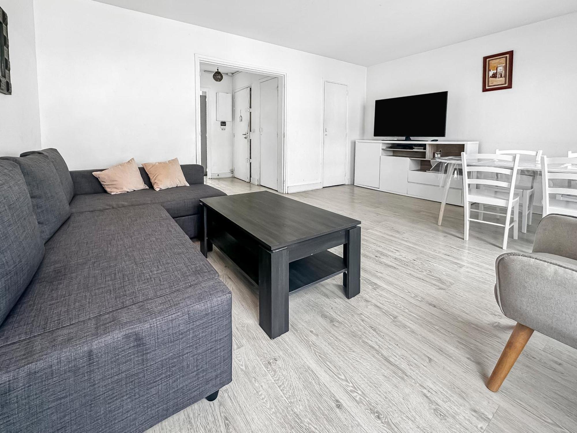 Appartement Spacieux A La Garenne-Colombes